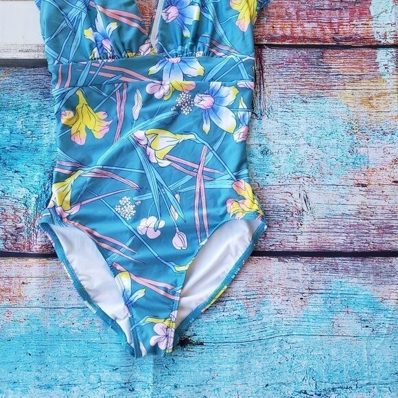 Modcloth The Kelsie Blue Floral Deep V One-Piece Swimsuit S - Picture 6 of 10